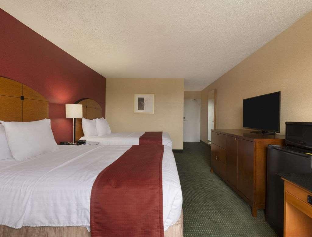 Baymont By Wyndham Salem Roanoke Area Hotel Szoba fotó